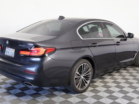 Used 2023 BMW 540i w/ Premium Package RWD image 4