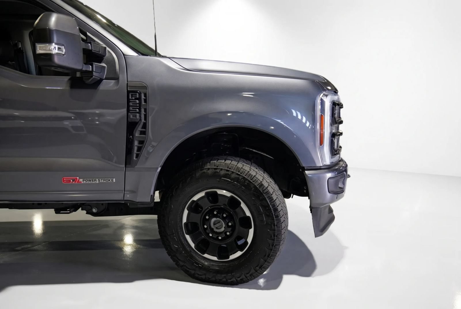 Used 2023 Ford F250 Lariat w/ Lariat Ultimate Package AWD/4WD image 6