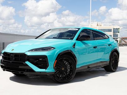 Used 2025 Lamborghini Urus SE