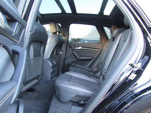 Used 2018 Audi SQ5 Premium Plus w/ S Sport Package image 15