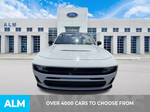 Used 2026 Dodge Charger Scat Pack w/ Blacktop Package AWD/4WD image 2