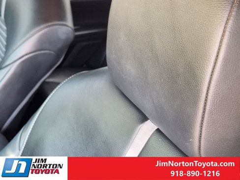 Used 2021 Toyota Camry SE FWD image 15