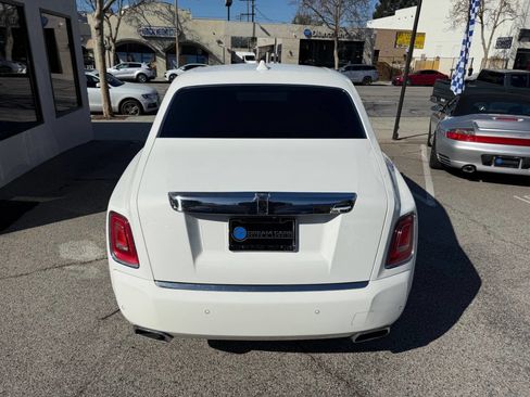 Used 2018 Rolls-Royce Phantom Sedan image 10