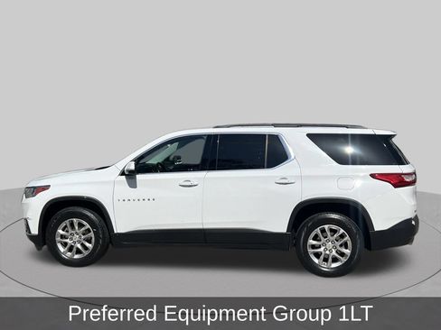 Used 2019 Chevrolet Traverse LT FWD image 2