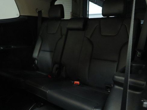 Used 2024 Kia Telluride S FWD image 30