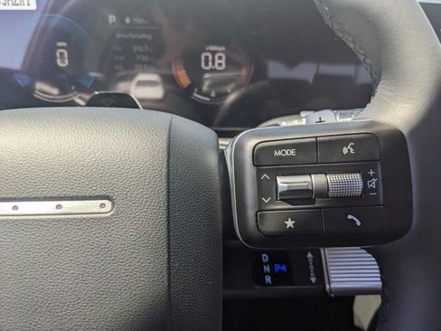 Used 2025 Hyundai Santa Fe SEL AWD/4WD image 19