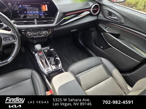 Used 2025 Chevrolet Trax RS w/ Sunroof Package FWD image 15