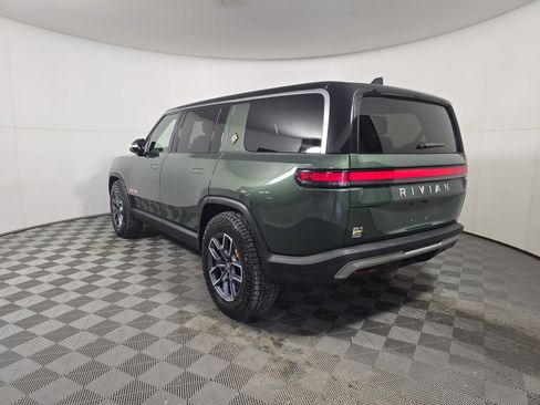 Used 2022 Rivian R1S Launch Edition image 3