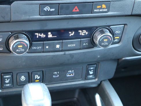 Used 2024 Nissan Frontier SV w/ Hardbody Edition AWD/4WD image 24