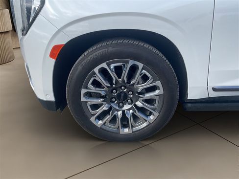 Used 2024 GMC Yukon XL Denali Ultimate AWD/4WD image 55