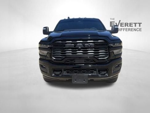 Used 2025 RAM 2500 Big Horn AWD/4WD image 2