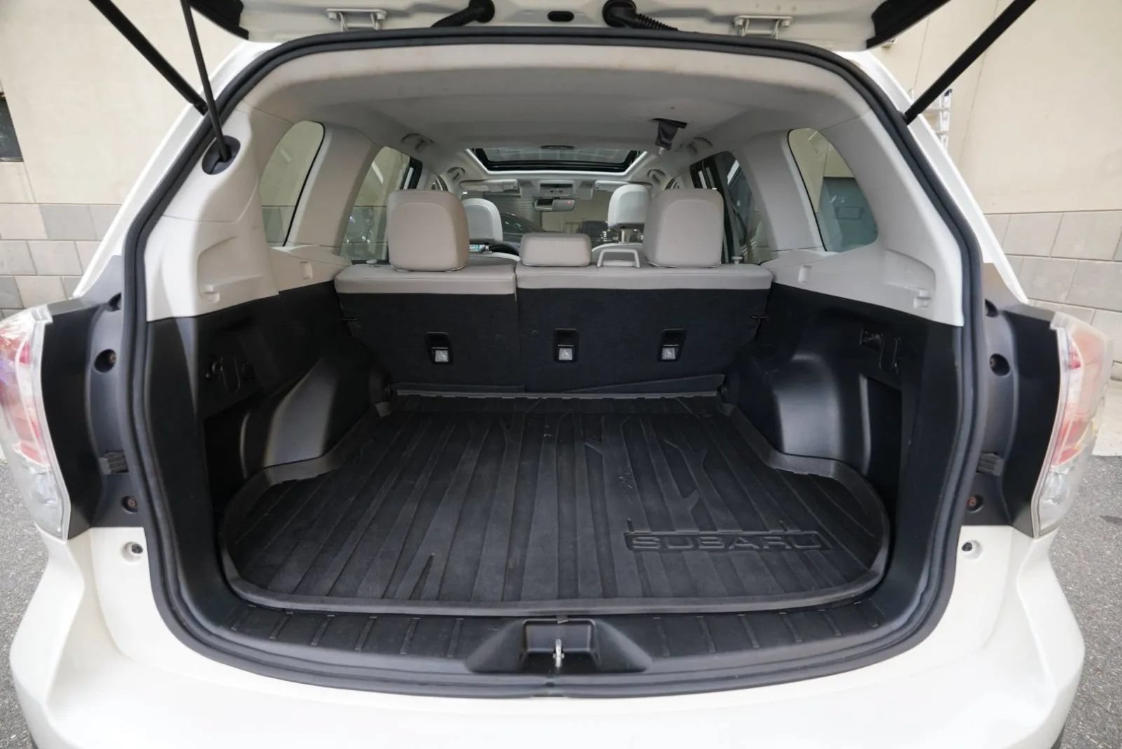 Used 2018 Subaru Forester 2.5i Limited AWD/4WD image 32