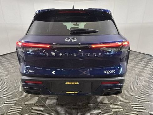 Used 2024 INFINITI QX60 Luxe AWD/4WD image 3
