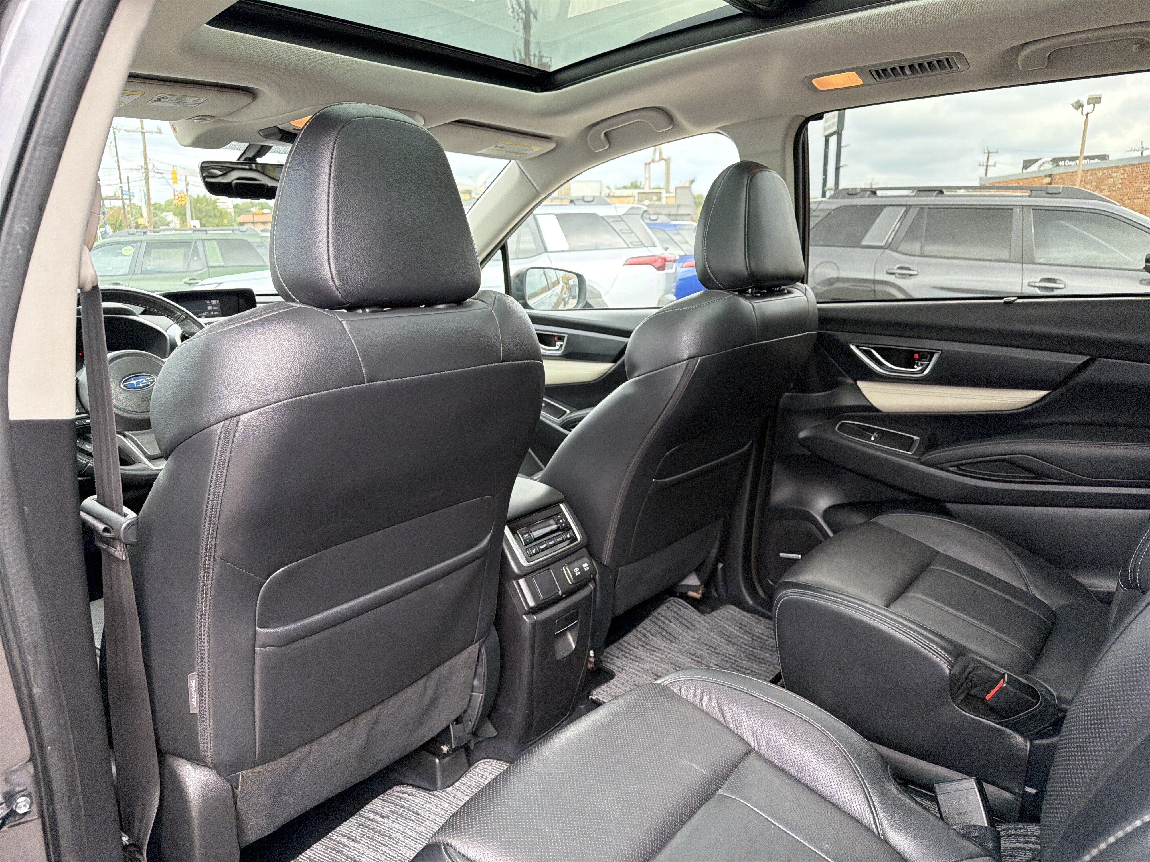 Used 2022 Subaru Ascent Limited w/ Technology Package AWD/4WD image 27