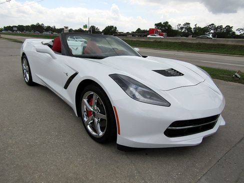Used 2014 Chevrolet Corvette Stingray Convertible w/ 3LT Preferred Equipment Group image 2