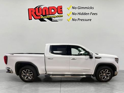 Used 2022 GMC Sierra 1500 SLT AWD/4WD image 7