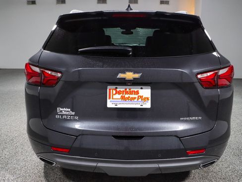 Used 2022 Chevrolet Blazer Premier w/ Enhanced Convenience Package FWD image 8