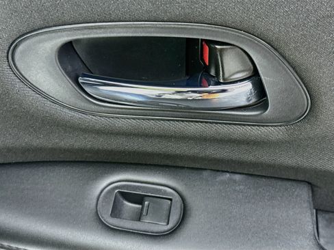 Used 2021 Honda HR-V Sport image 28