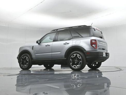 Certified 2022 Ford Bronco Sport Outer Banks w/ Tech Package AWD/4WD image 54