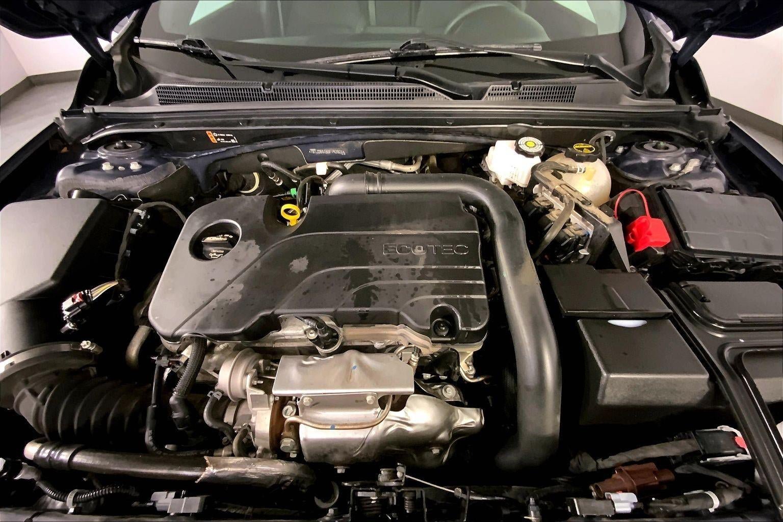 Used 2025 Chevrolet Malibu LT FWD image 10