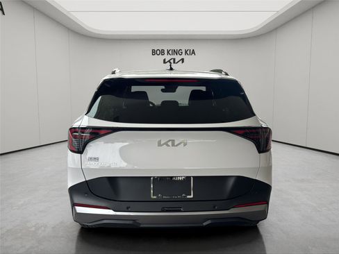 New 2026 Kia Sportage EX FWD image 4