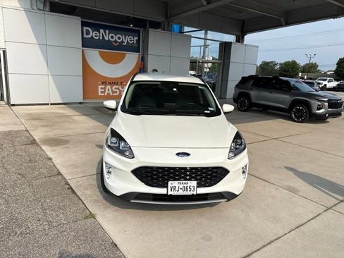 Used 2020 Ford Escape SEL FWD image 10