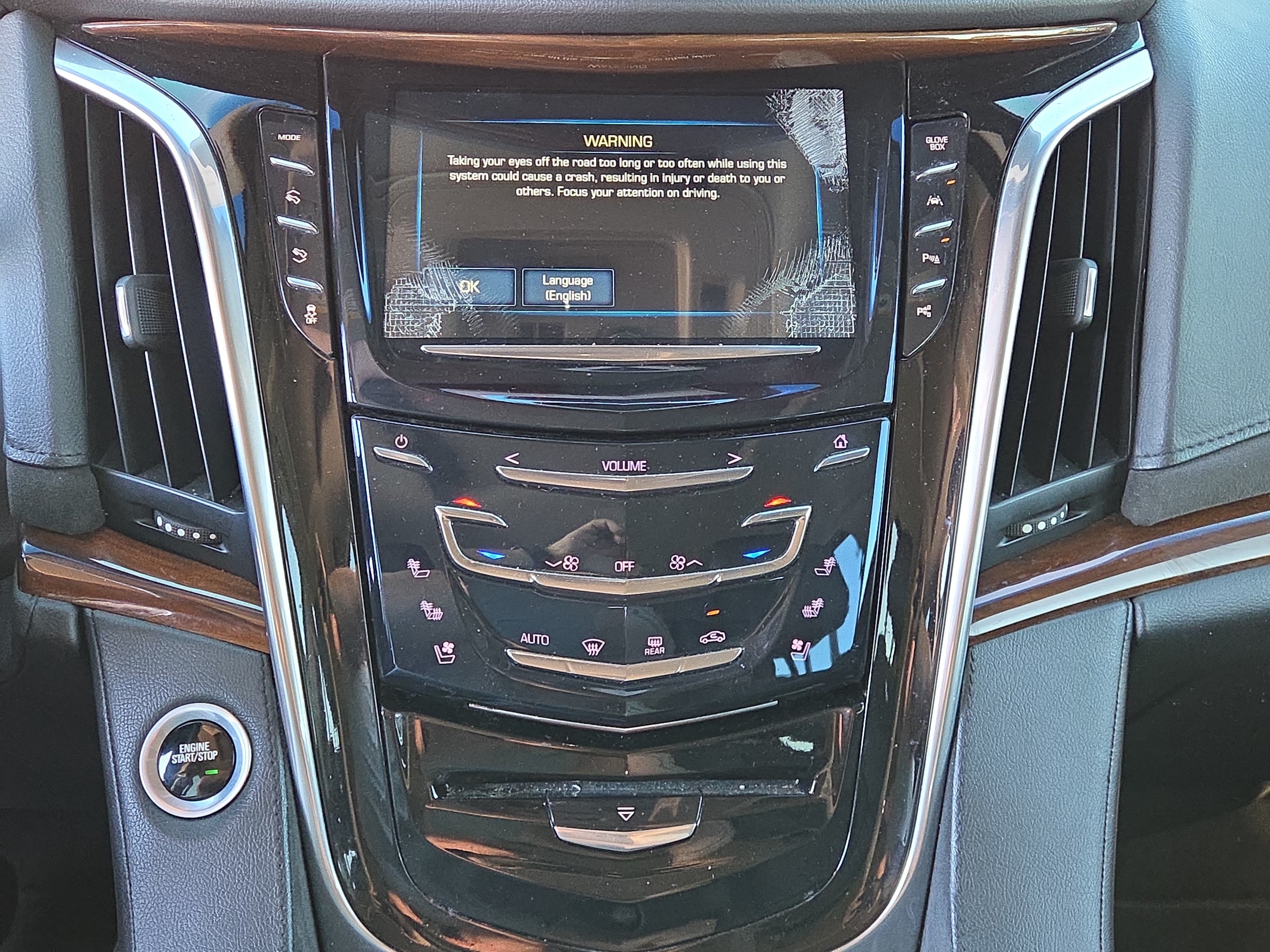 Used 2018 Cadillac Escalade Premium Luxury AWD/4WD image 25