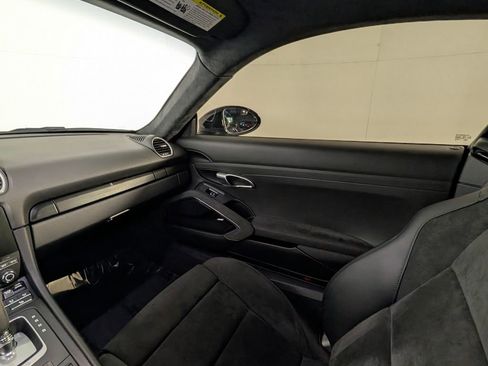 Certified 2019 Porsche 718 Cayman GTS RWD image 22