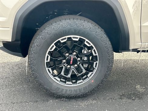 New 2026 GMC Canyon AT4 w/ Technology Plus Package image 13