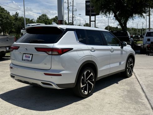 Used 2024 Mitsubishi Outlander SE FWD image 5