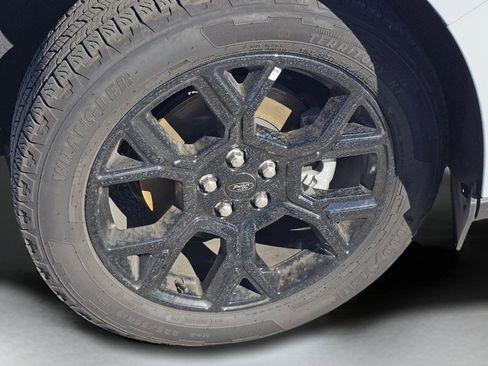 New 2025 Ford Maverick XLT w/ XLT Luxury Package image 17