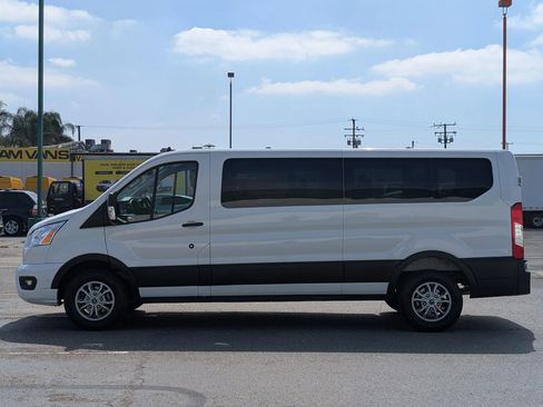 Used 2021 Ford Transit 350 XLT RWD image 5
