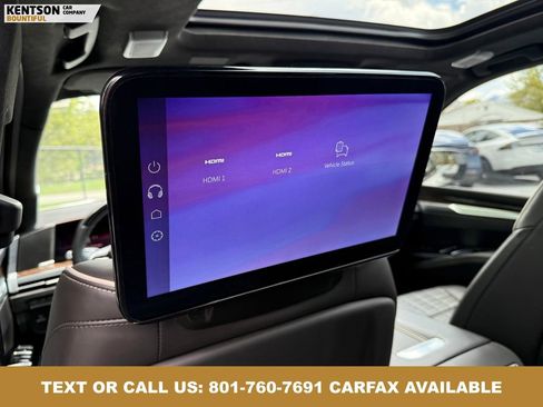 Used 2025 Cadillac Escalade ESV Sport Platinum AWD/4WD image 35