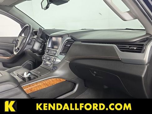 Used 2020 Chevrolet Suburban Premier w/ Max Trailering Package image 23