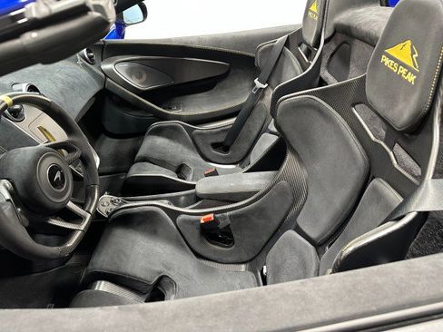 Used 2020 McLaren 600LT Spider RWD image 22