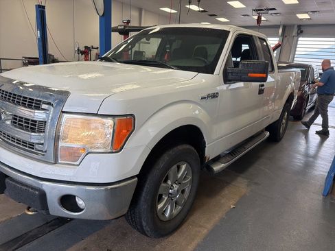 Used 2013 Ford F150 XLT w/ XLT Chrome Pkg AWD/4WD image 2