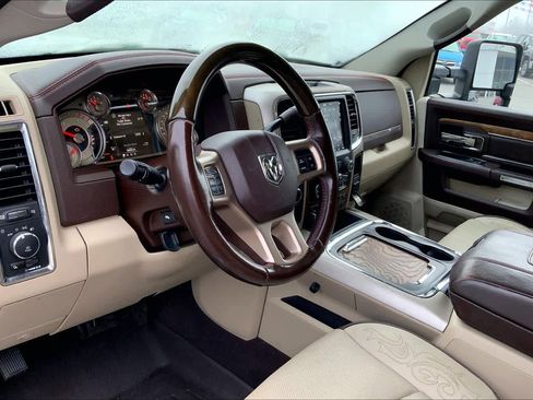 Used 2018 RAM 2500 Longhorn w/ Longhorn Southfork Package image 16