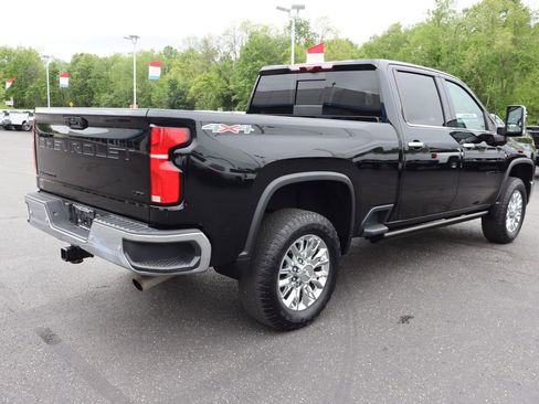 Used 2024 Chevrolet Silverado 2500 LTZ w/ LTZ Convenience Package AWD/4WD image 29