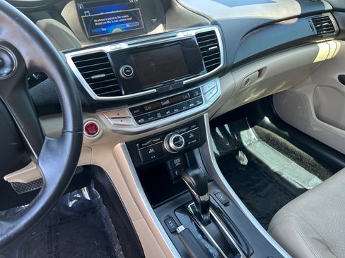 Used 2015 Honda Accord EX-L image 22