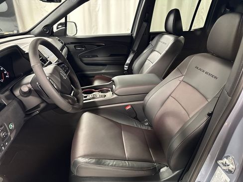 New 2026 Honda Ridgeline Black Edition image 3