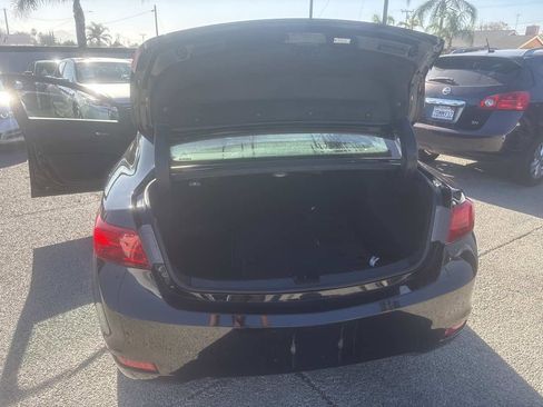 Used 2013 Acura ILX w/ Premium Package image 26