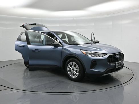 Certified 2023 Ford Escape Active FWD image 30