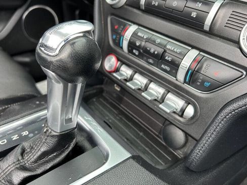 Used 2020 Ford Mustang Premium image 10