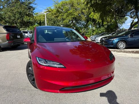 Used 2025 Tesla Model 3 Long Range AWD/4WD image 1