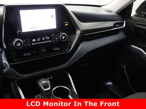 Certified 2023 Toyota Highlander LE image 16