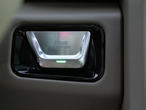 New 2026 GMC Yukon XL Denali w/ Denali Reserve Package AWD/4WD image 24