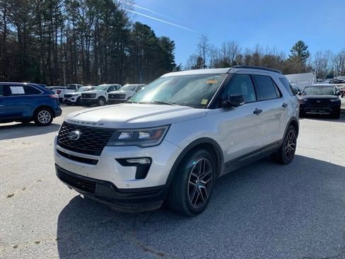 Used 2018 Ford Explorer Sport w/ Equipment Group 401A image 9