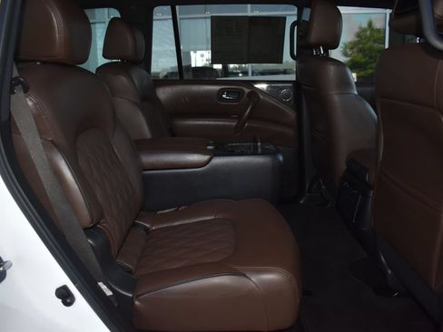 Used 2023 Nissan Armada Platinum w/ Captain's Chairs Package RWD image 17