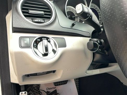 Used 2013 Mercedes-Benz C 300 4MATIC Sedan image 16