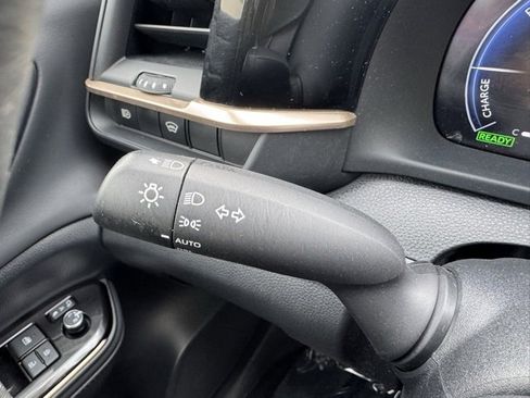 Used 2024 Toyota Crown XLE image 28